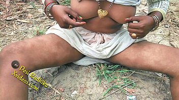Desi Radhika Jungle sex