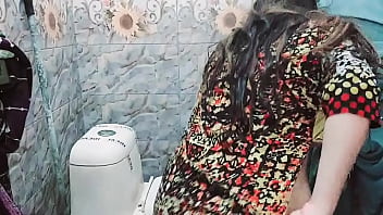 Pakistani Wife Fucked in Toilet By Her Father in Law